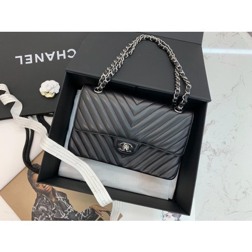 Chanel Flap Bag 25cm (Medium)