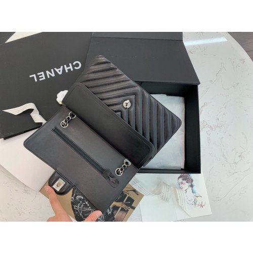 Chanel Flap Bag 25cm (Medium) - Image 8