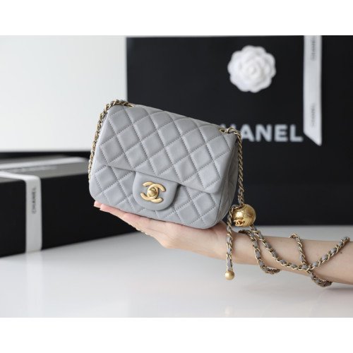 Chanel Flap Bag 17cm (Mini) - Image 3