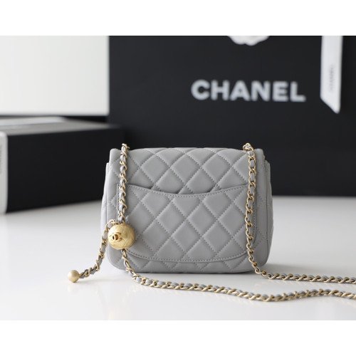 Chanel Flap Bag 17cm (Mini) - Image 5