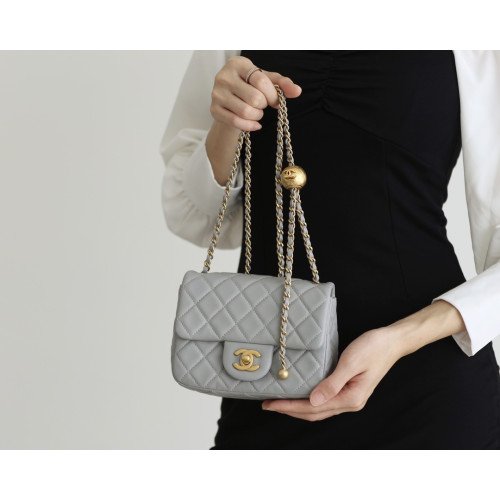 Chanel Flap Bag 17cm (Mini) - Image 10