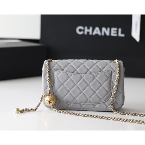 Chanel Flap Bag 20cm (Mini) - Image 5
