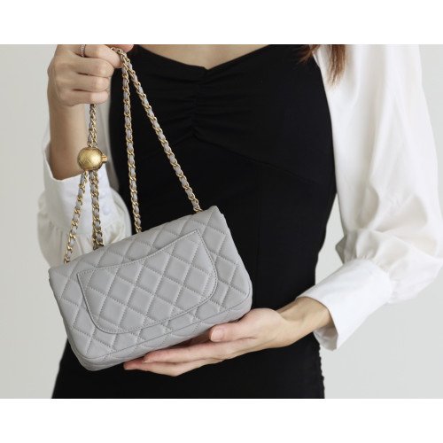 Chanel Flap Bag 20cm (Mini) - Image 7