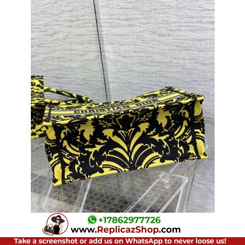 Dior Book Tote Medium 36cm - Image 2