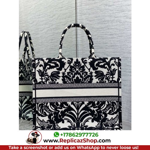 Dior Book Tote Large 42cm - Image 6