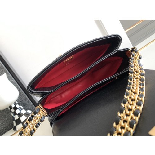 Chanel Flap Bag 20cm (Mini) - Image 9