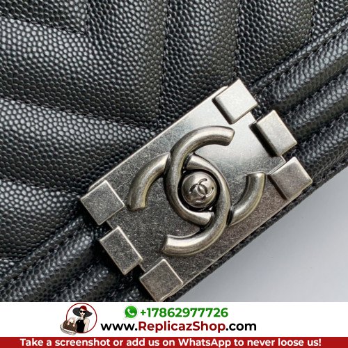 Chanel Boy Bag Caviar 25cm Medium Lushentic AAAAA grade replica - Image 9