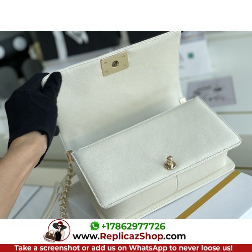 Chanel Boy Bag Caviar 25cm Medium Lushentic AAAAA grade replica - Image 4