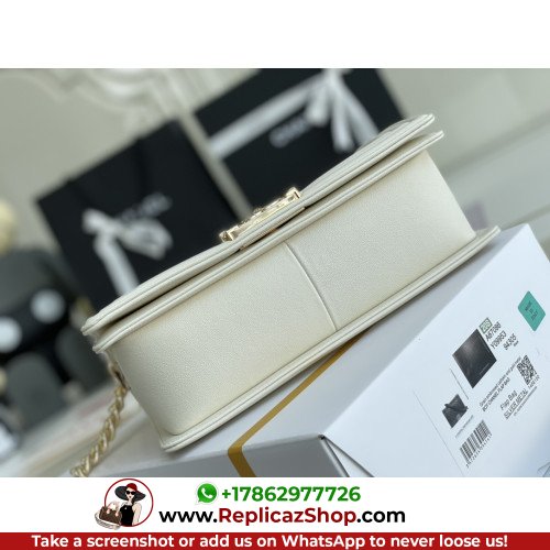 Chanel Boy Bag Caviar 25cm Medium Lushentic AAAAA grade replica - Image 5