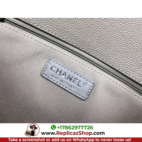 Chanel Boy Bag Caviar 28cm New Medium Lushentic AAAAA grade replica - Image 9