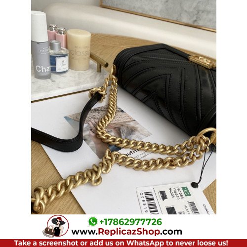 Chanel Boy Bag Caviar 25cm Medium Lushentic AAAAA grade replica - Image 10