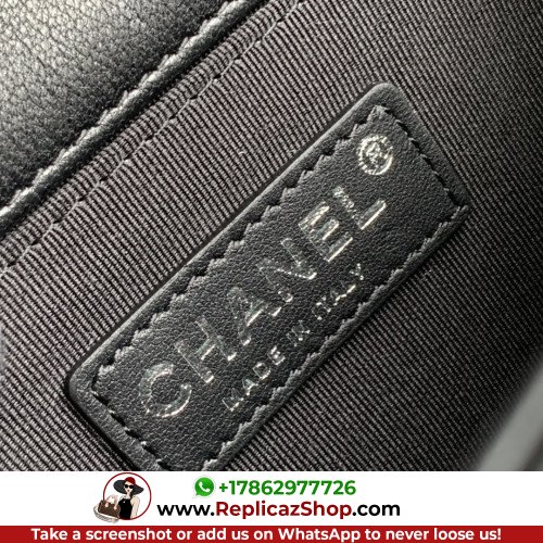 Chanel Boy Bag Lambskin 20cm Small Lushentic AAAAA grade replica - Image 2