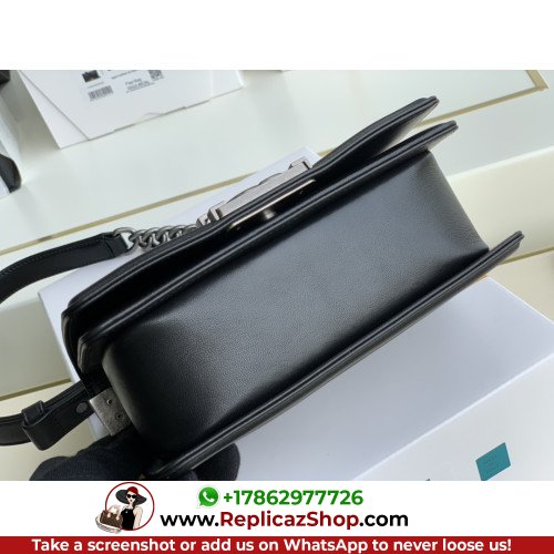 Chanel Boy Bag Lambskin 20cm Small Lushentic AAAAA grade replica - Image 3