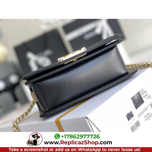 Chanel Boy Bag Lambskin 20cm Small Lushentic AAAAA grade replica - Image 8