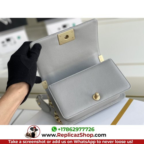 Chanel Boy Bag Caviar 20cm Small Lushentic AAAAA grade replica - Image 3