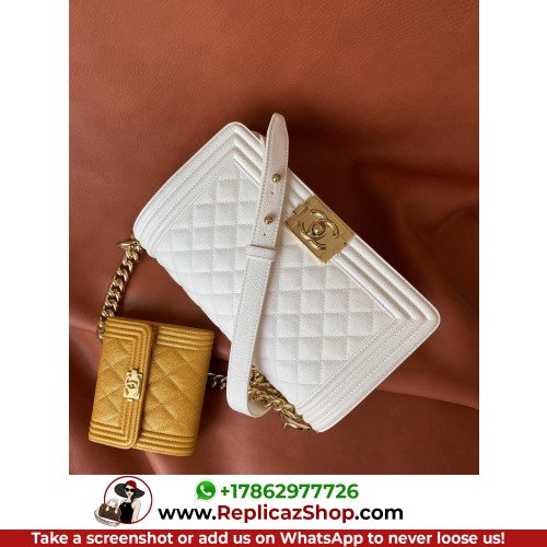 Chanel Boy Bag Caviar 25cm Medium Lushentic AAAAA grade replica - Image 9